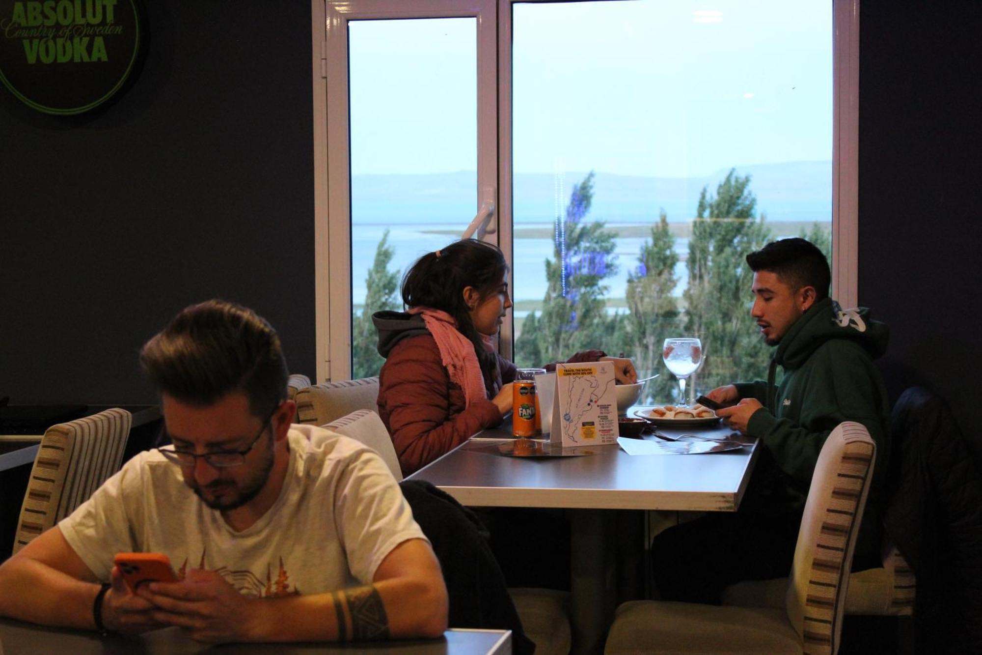 Viajero Calafate Hostel 埃尔卡拉法特 外观 照片