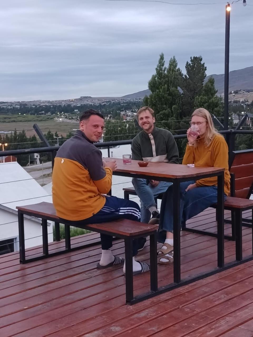 Viajero Calafate Hostel 埃尔卡拉法特 外观 照片
