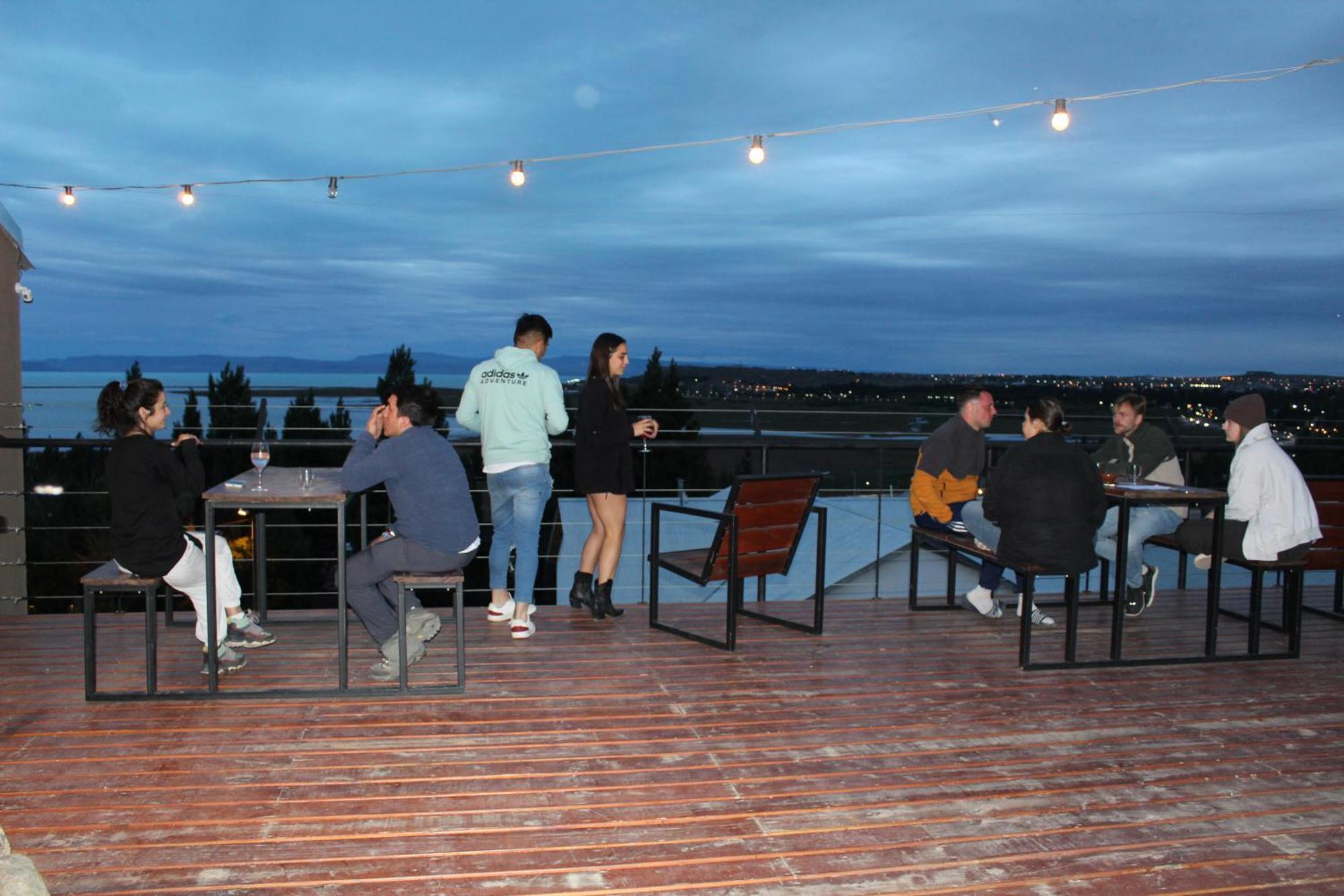 Viajero Calafate Hostel 埃尔卡拉法特 外观 照片